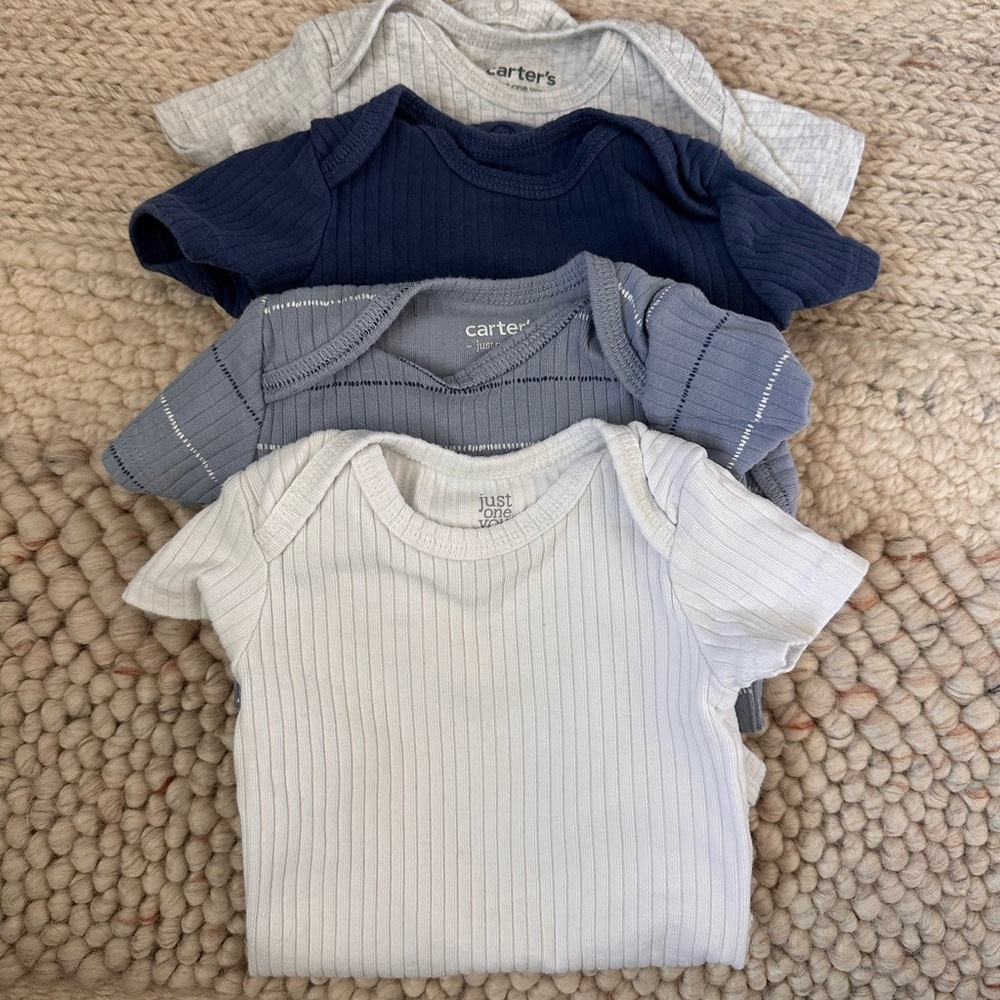 Baby bodysuit